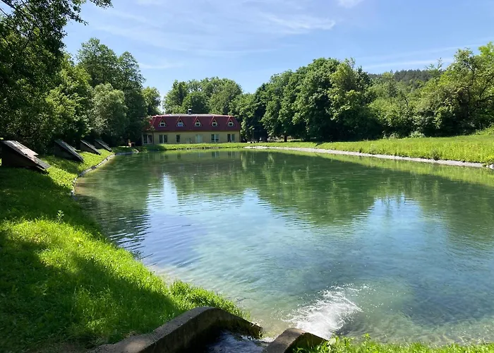 Parque de Campismo Zlatý Páv *